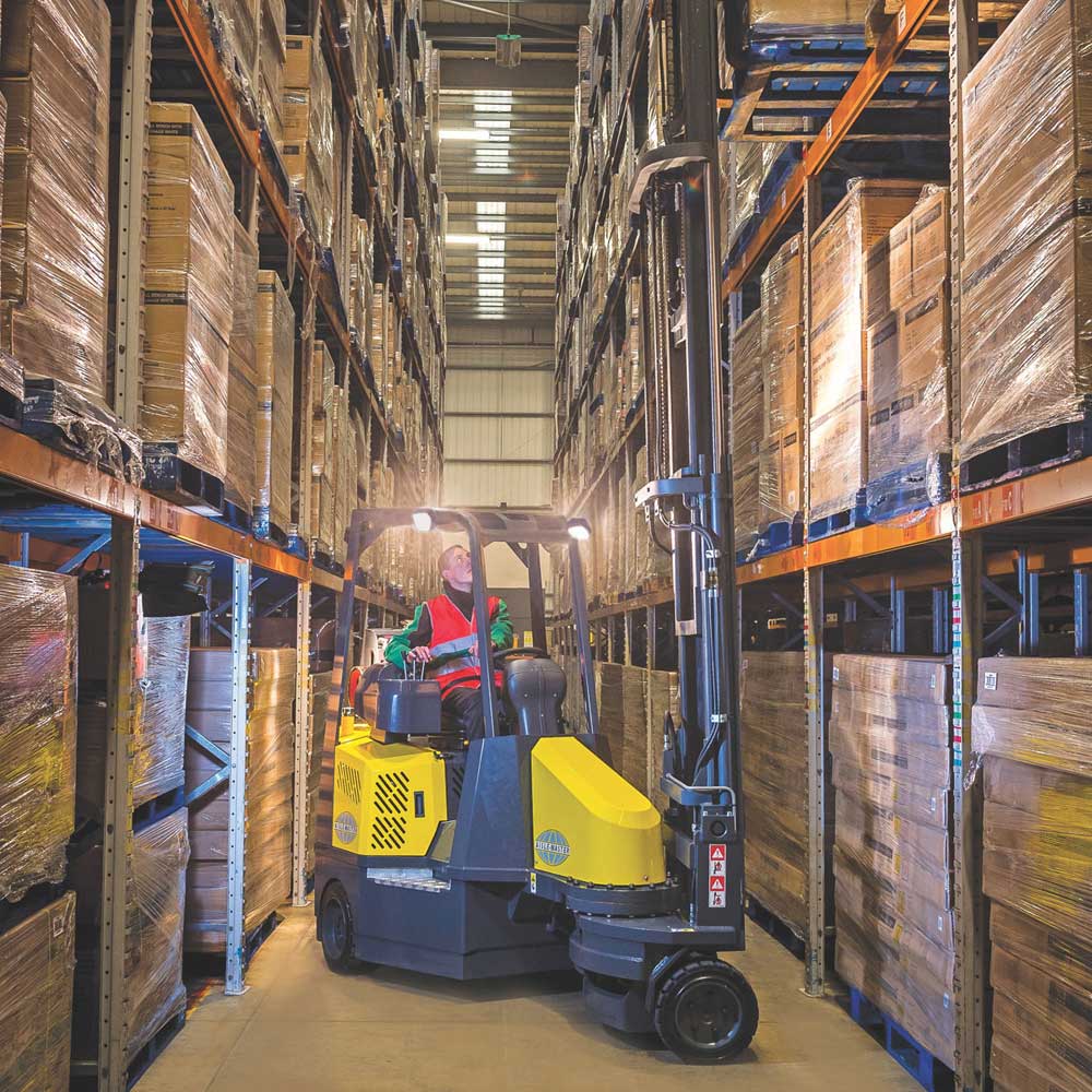 lpg-aisle-master-articulated-truck-3