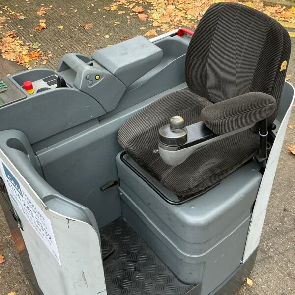 2.0 Ton Sit-On Powered Pallet Truck