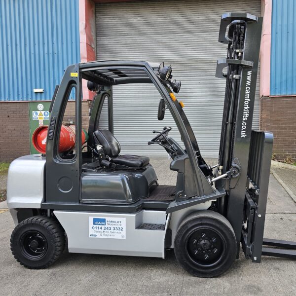 Nissan UG1D2A30LQ LPG Counterbalance
