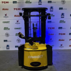 Combi-WR Pedestrian Reach Stacker