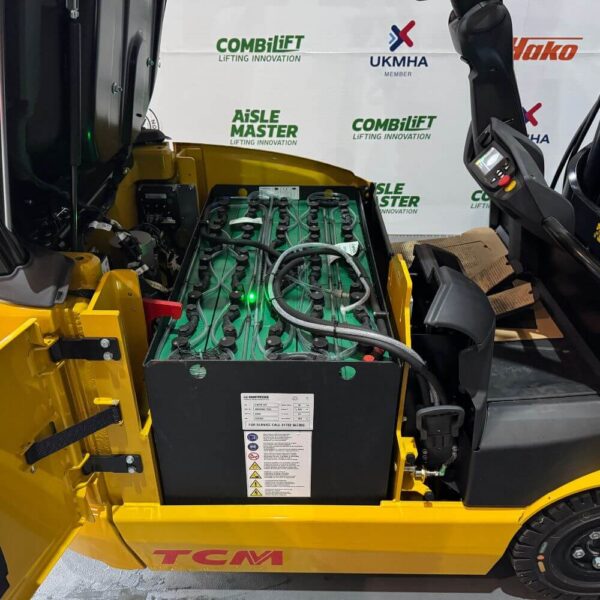 TCM FTB18-E3 Electric 3-Wheel Counterbalance