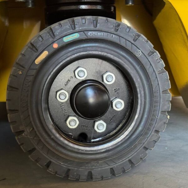 TCM FTB18-E3 Electric 3-Wheel Counterbalance