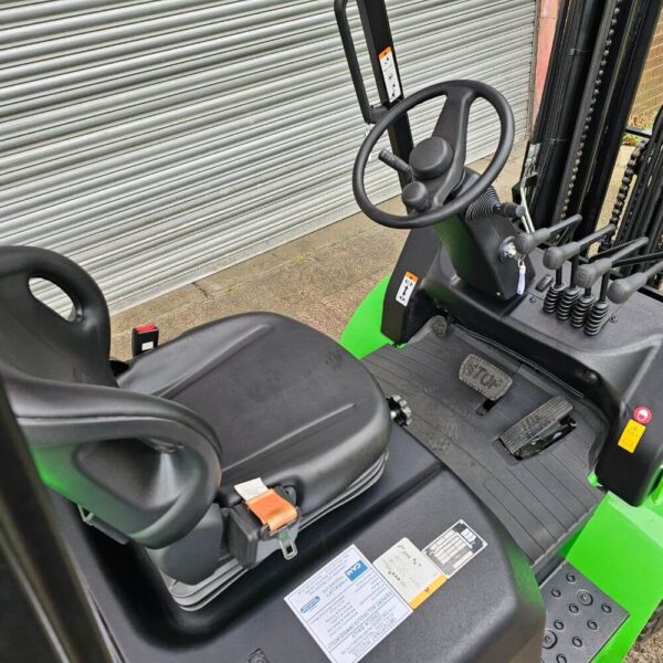 EP EFL353 Lithium Forklift Truck