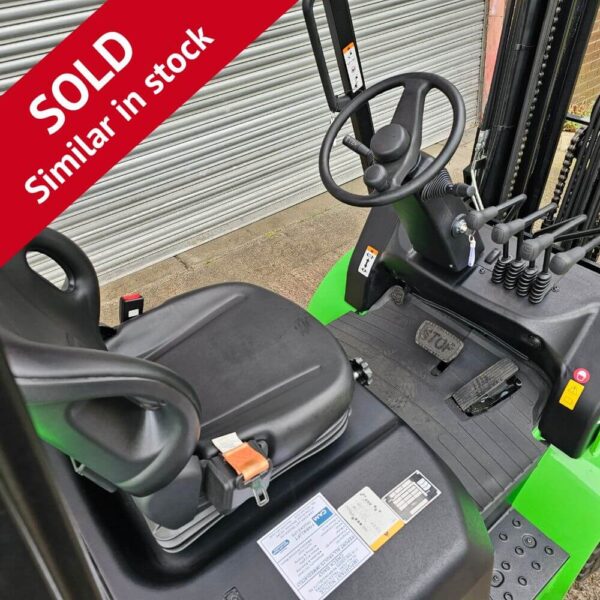 EP EFL353 Lithium Forklift Truck